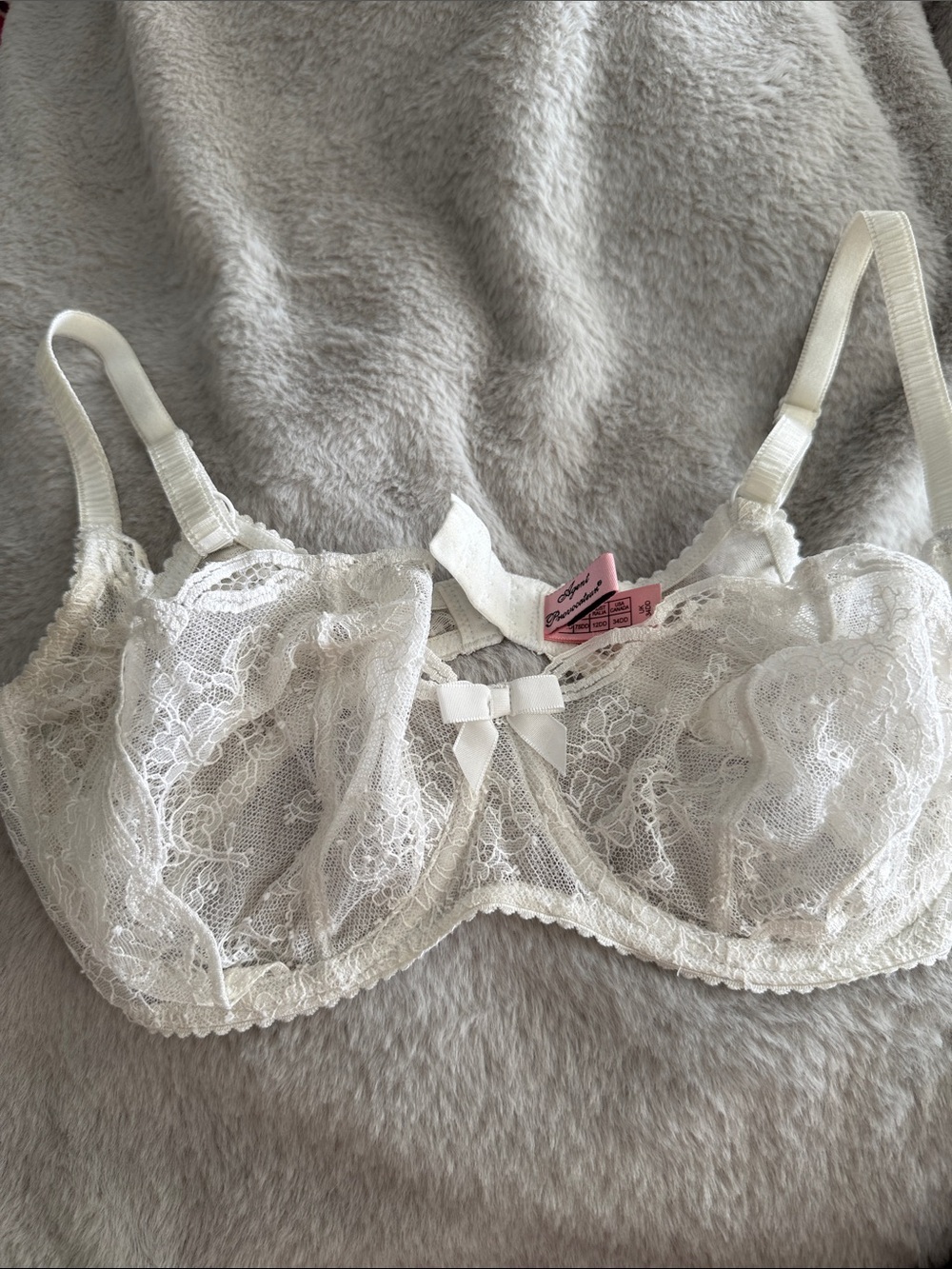 Agent Provocateur White Lace Underwire Bra with Bow Accent